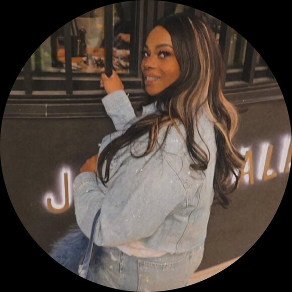 shontellxoxo